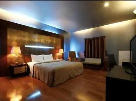 Treasure Island Motel - Fengshan