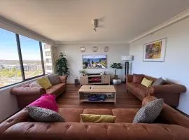 Canberra City View Apartment