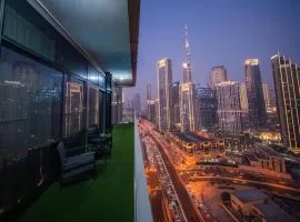 Amazing Burj Khalifa Views with Highest Infinity pool