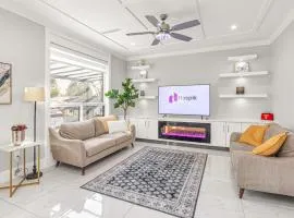 8BR New Spacious Home White Rock HVAC Free Parking