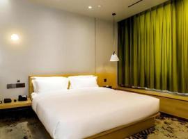 Borrman Hotel Jining High-tech Huangtun, hotel in Louzhuang