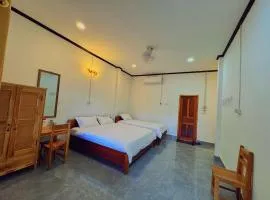 phoulisack2 guesthouse