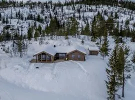 Nature-Close Cabin By The Water