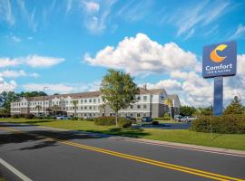 Comfort Inn & Suites Savannah Airport, отель рядом с аэропортом Международный аэропорт Саванна/Хилтон Хэд - SAV в Саванне