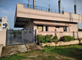 mithra house, vila v destinaci Khammam