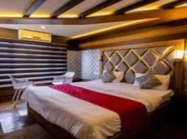 Whispering Waters Houseboat