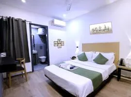 Hotel Red Chilly Pitampura