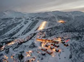 Spacious Family Apartment in Hemsedal, Ski In-Out, Sauna, 30m from Skarsnuten hotell