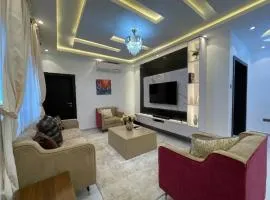 HOMEWORTH SPACES - Shortlet Apartmemt