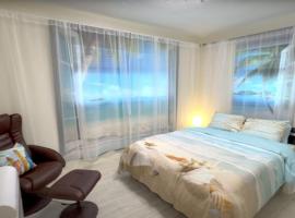 Escape near to Siesta Key with Hot Tub, BBQ, and Fireplace, ξενοδοχείο σε Σεϊρασότα