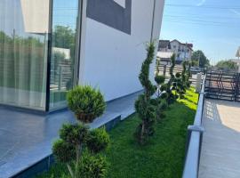 KNIGHT Resort, hotell sihtkohas Voluntari