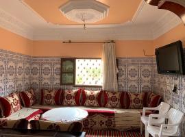 Spacious apartment for families near Ouzoud Falls, hotel v destinaci Azilal