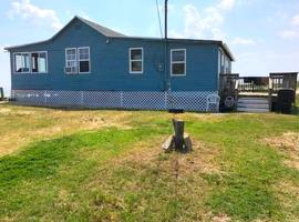 Charming Seaside Cottage Rental on Delaware Bay, New Jersey, hotel in Fortescue