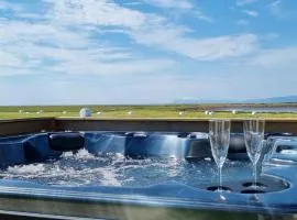 Hítarneskot - Private hot tub Cottages