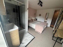 Auberge Maillebois chambre Lou, ξενοδοχείο σε Maillebois