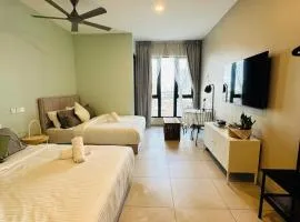 Vintage Studio with 2 Queen Beds