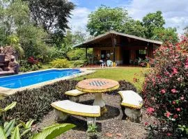 La Fortuna Tropical Retreat