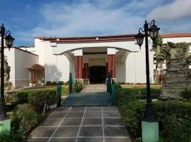 Hotel Novus Caoba, Esperanza