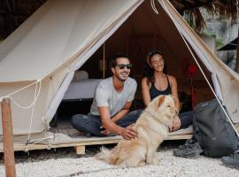 Mapache Hostel, ξενώνας σε Holbox Island