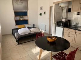 Charmant Studio près de la Plage, hotel v destinaci Collioure