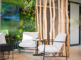 RELAXANS Hotel，位于丁克尔斯比尔的酒店