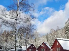 Chalets & Apartments - Base Camp Medvědín, camping en Špindlerův Mlýn