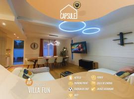 Capsule Villa Fun cinéma Foot Poker Console jeux de jardin、Mareil-Marlyのホテル