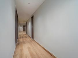 Hotel O Kanhaiya residency, hotel in Bawāna