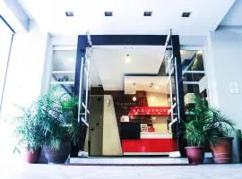 The Studio 18 Residences