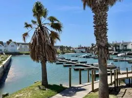 The Quays - Ten at Twilight