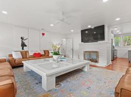 Pink Pearl By the Sea 8 Bedroom, βίλα σε Tybee Island