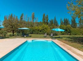 Domaine Plan des Devens, hotel in Roussillon