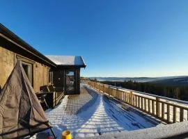 Koselig Stemning Og Turmuligheter På Skeikampen