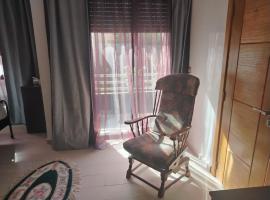 Chambre Aéroport Mohammed 5，位于Deroua的旅馆