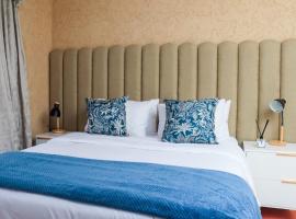 The Rest, ξενοδοχείο σε Μαζέρου