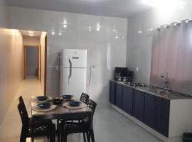 Modern cozy, for 5 with air, vila v destinaci Guaíra