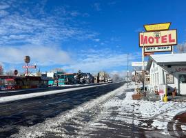 The Aztec Motel & Creative Space，位于塞利格曼的低价酒店