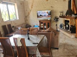 וילה ליד הנחל, ξενοδοχείο σε Dafna