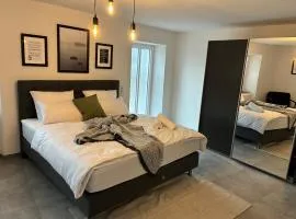 FeWo - EG Apartment Mosel- & Weinquartier, Terrasse, Parkplatz, moderne Küche bis 4 Personen