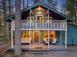 The Green House- 8 mins to Mt Rainier National Park