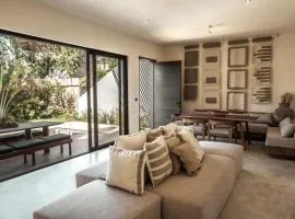 Enchanting 4BR VillaΔ Pool& RooftopΔPrime location