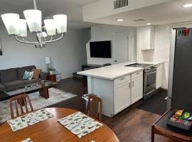 Desert Dwelling Resort Near Papago Park, hotel en Phoenix