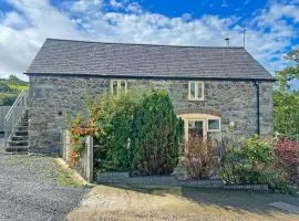 The Coach House - Hw7593