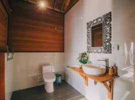 Pitak Hill Villa Sidemen