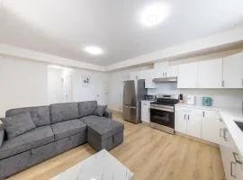 Tranquil 2-Bedroom Basement Suite Relaxing Stay