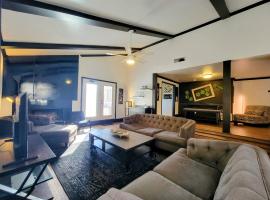 플라노에 위치한 호텔 Pool + Jacuzzi: A Gem, The Perfect House of Zen