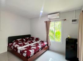 Palm tree garden house NinemintoAonangbeach, hotel que aceita pets em Ao Nam Mao
