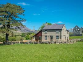 Bryn-Weirglodd, hotel in Llanfihangel-y-pennant