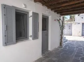 El Passo Cycladic Alley Studio - Paros by ΜΡS