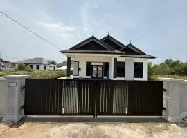 D'PineA Field Homestay